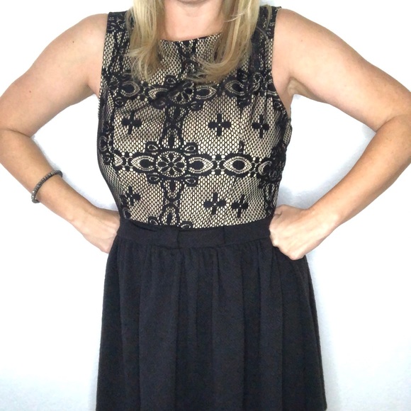 Rewind Dress with Bow, Mesh - Picture 7 of 16